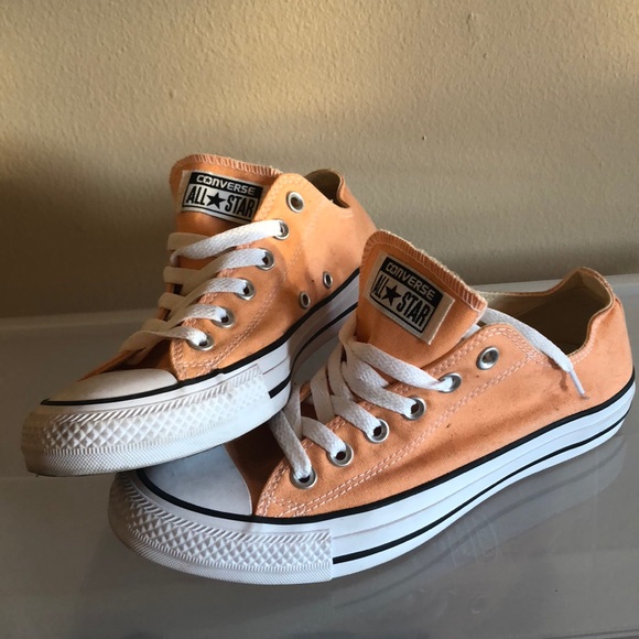 converse peach color